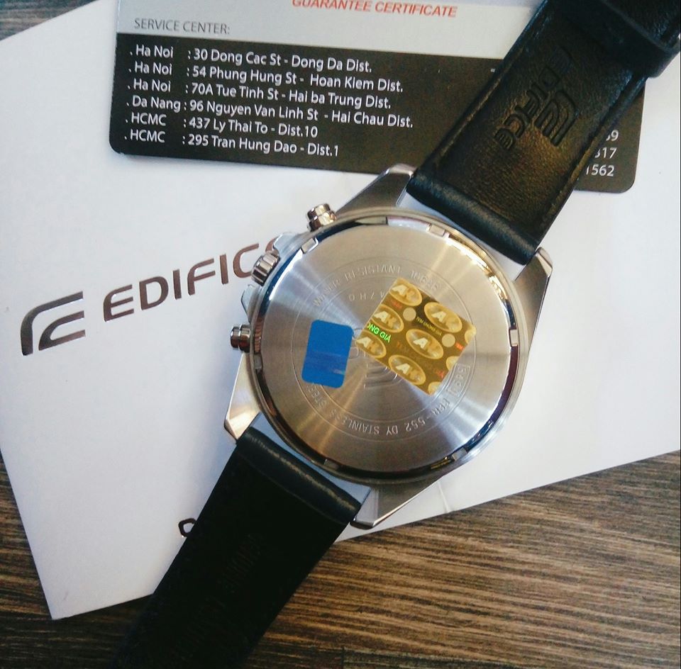 Chất Liệu Chất Lượng Của Đồng Hồ Nam Casio EFR-552L-2AVUDF 1